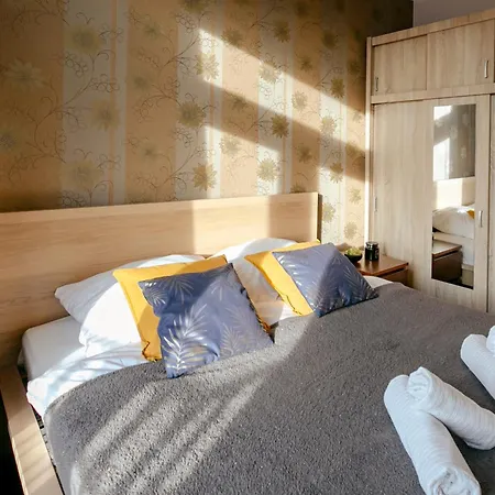 Plac Konstytucji 6 Orange - Dla 4 Osob - Bezplatny Parking - Free Parking - Piekny Widok Na Panorame Warszawy *