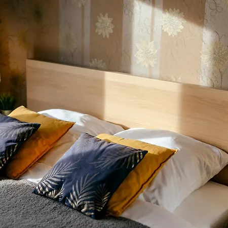 Appartement Plac Konstytucji 6 Orange - Dla 4 Osob - Bezplatny Parking - Free Parking - Piekny Widok Na Panorame Warszawy *