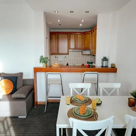 Plac Konstytucji 6 Orange - Dla 4 Osob - Bezplatny Parking - Free Parking - Piekny Widok Na Panorame Warszawy