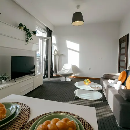 Plac Konstytucji 6 Orange - Dla 4 Osob - Bezplatny Parking - Free Parking - Piekny Widok Na Panorame Warszawy