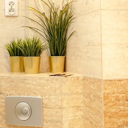 公寓 Plac Konstytucji 6 Orange - Dla 4 Osob - Bezplatny Parking - Free Parking - Piekny Widok Na Panorame Warszawy