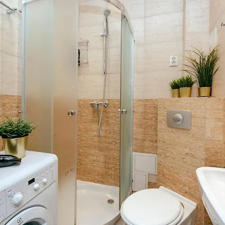 Plac Konstytucji 6 Orange - Dla 4 Osob - Bezplatny Parking - Free Parking - Piekny Widok Na Panorame Warszawy 公寓