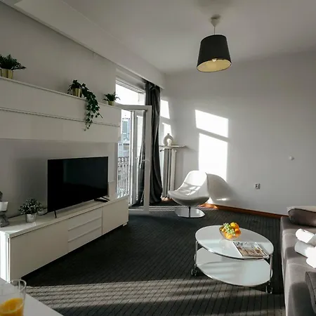 Plac Konstytucji 6 Orange - Dla 4 Osob - Bezplatny Parking - Free Parking - Piekny Widok Na Panorame Warszawy * 华沙