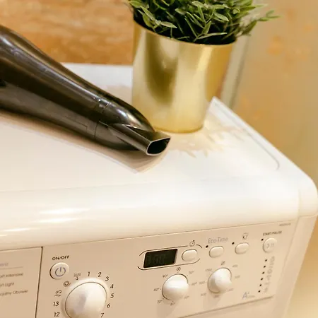 Plac Konstytucji 6 Orange - Dla 4 Osob - Bezplatny Parking - Free Parking - Piekny Widok Na Panorame Warszawy 公寓 *